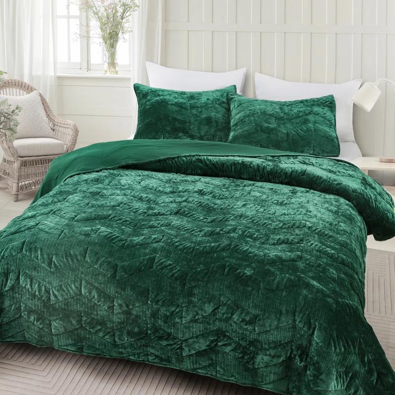 Wonderful Textile Wonderful Velvet & Flannel Quilt Set, Diamond Quilting Lightweight Comforter with Pillow Shams, Holiday Gift