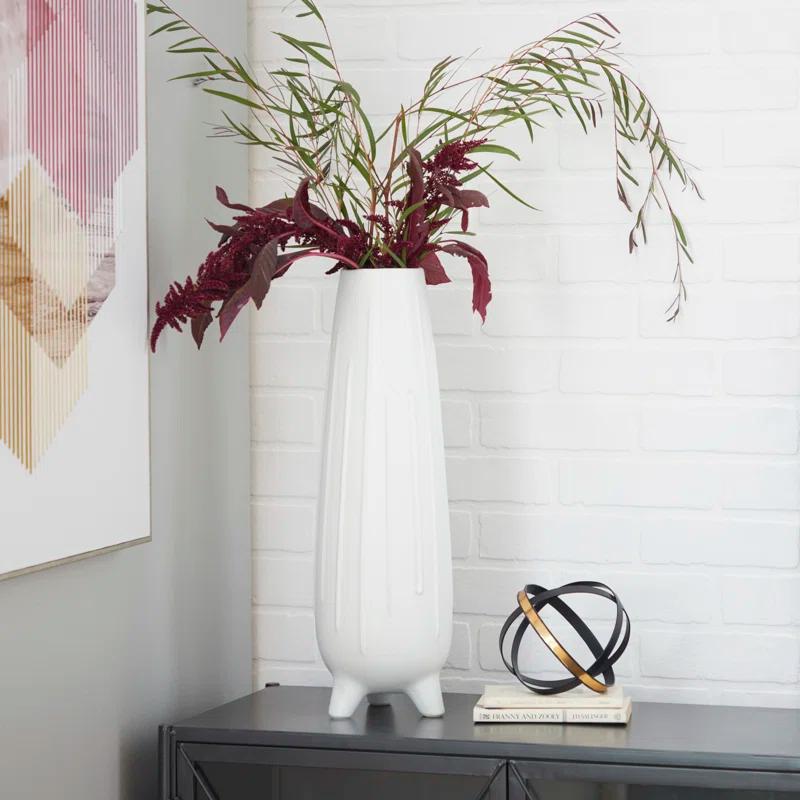 CosmoLiving by Cosmopolitan Cosmoliving By Cosmopolitan White Ceramic Contemporary Vase