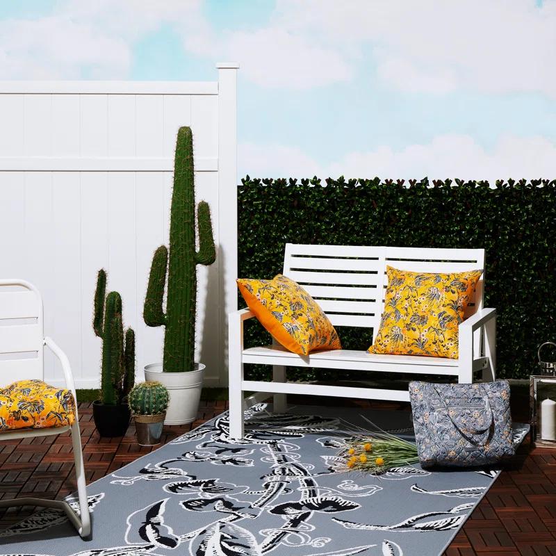 Vera Bradley Vera Bradley Floral Indoor / Outdoor Rug