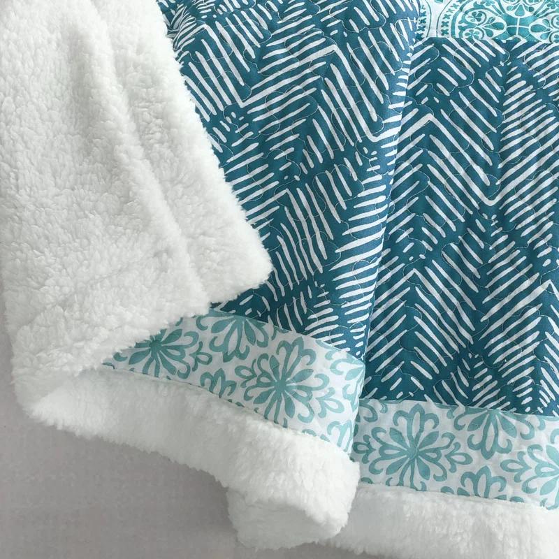 Lush Decor Gyeong Throw