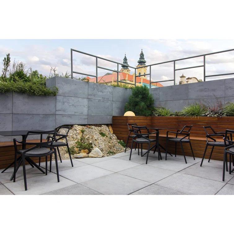 DELTA Chair (Indoor/Outdoor) (Set of 4)