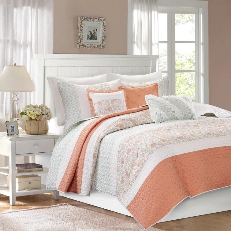 Madison Park Dawn 6 Piece Cotton Percale Quilt Set with Throw Pillows