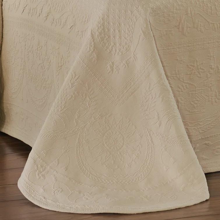 Historic Charleston King Charles Matelasse Traditional Cotton Floral Coverlet