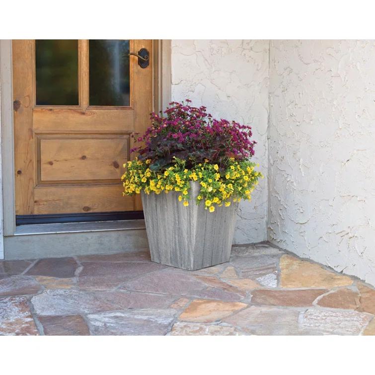 Suncast Suncast Farmington Decorative Rustic Wood Finish Garden Planter