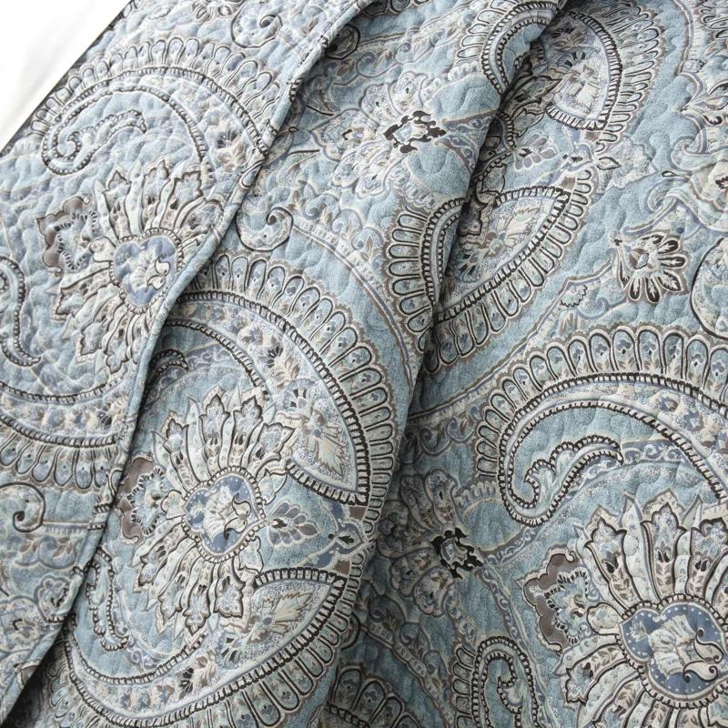 SouthShore Fine Linens Pure Melody Oversized Light-weight Paisley Quilt Set with matching shams
