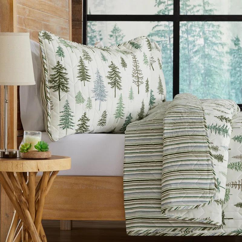FreshFolds Green Forest Reversible Lodge Quilt Set with Shams