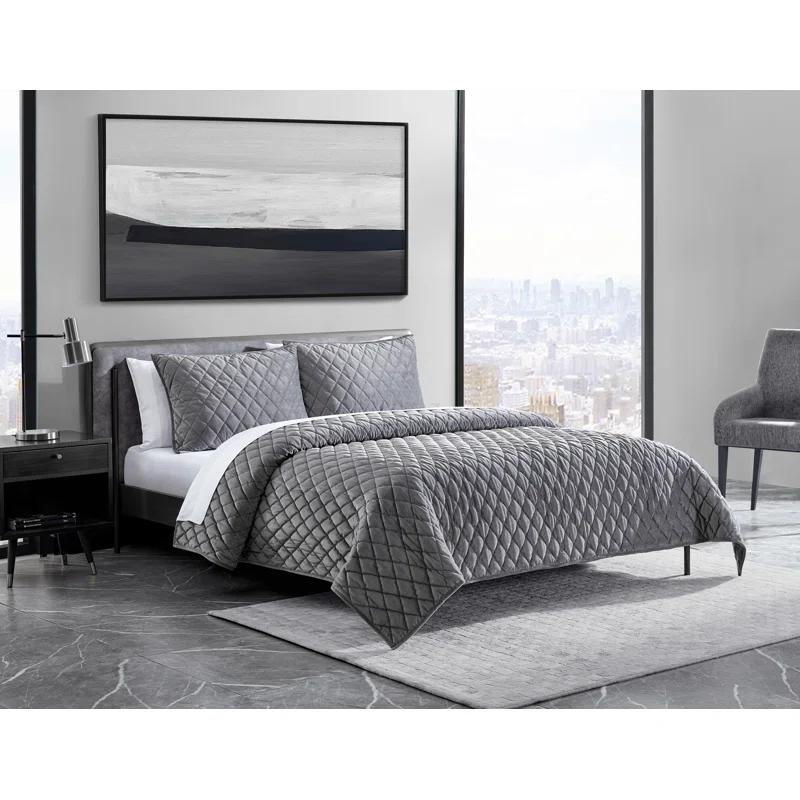 Vera Wang Vera Wang Diamond Velvet Quilt Set