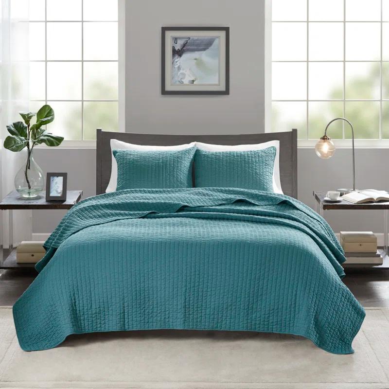 Madison Park Barwick Reversible Solid 3 Piece Quilt Set