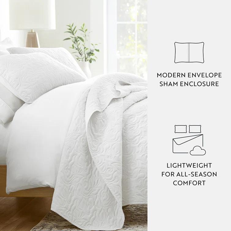 Becky Cameron Becky Cameron Elegant Floral Stitching Quilt Set