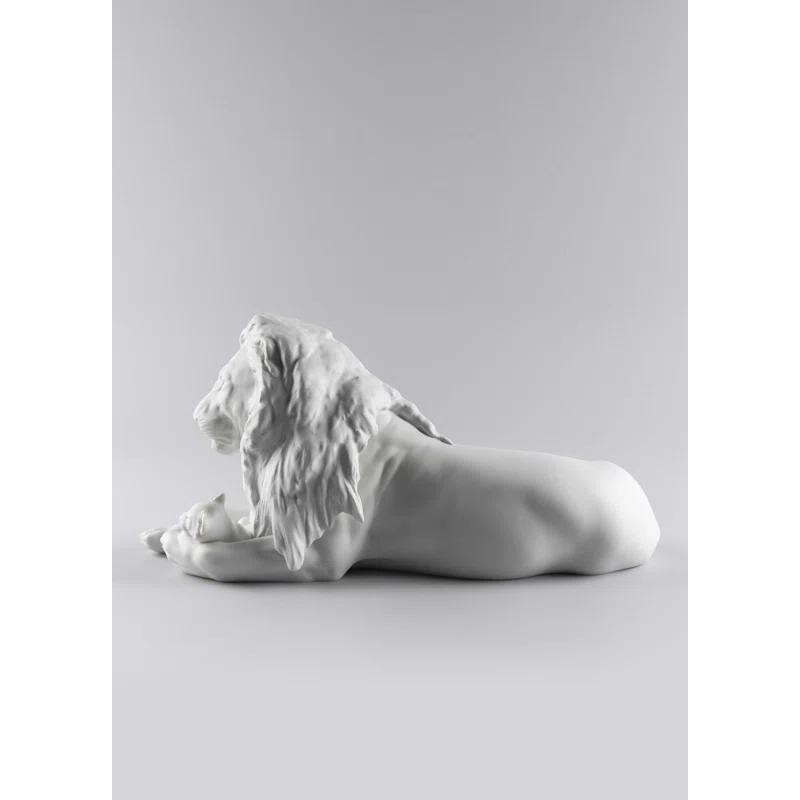 Lladro Lion with Cub Figurine