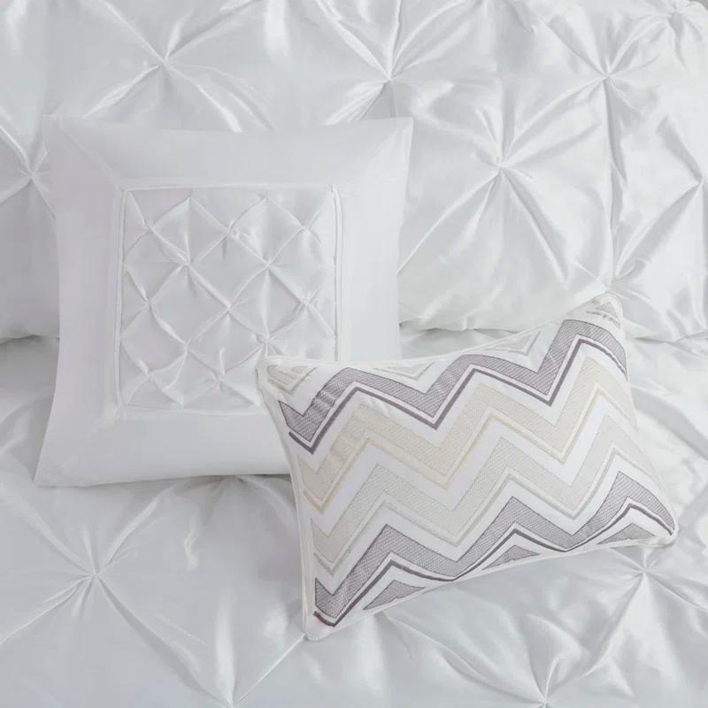 Madison Park Laurel 7 Piece Tufted Comforter Set