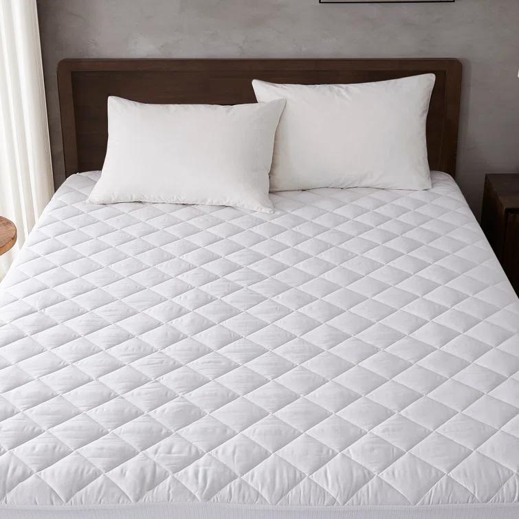 Eddie Bauer Eddie Bauer Luxury Medium Plush Mattress Pad - Hypoallergenic, Deep Pocket Design - 400 TC - Assembled In The USA