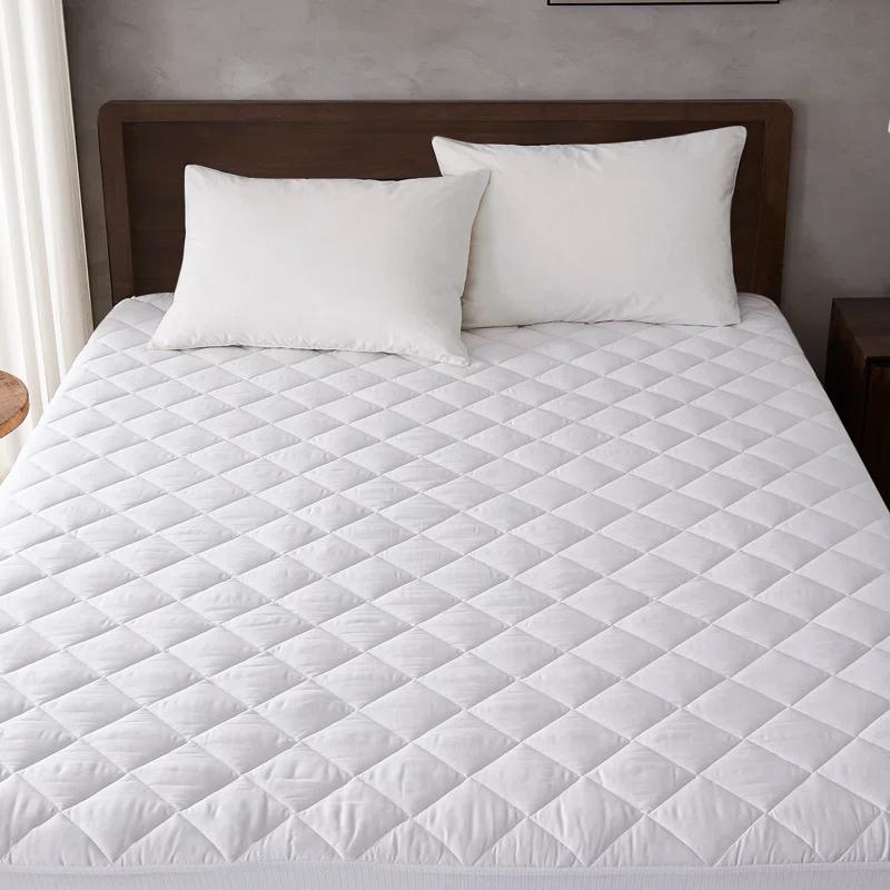 Eddie Bauer Eddie Bauer Luxury Medium Plush Mattress Pad - Hypoallergenic, Deep Pocket Design - 400 TC - Assembled In The USA