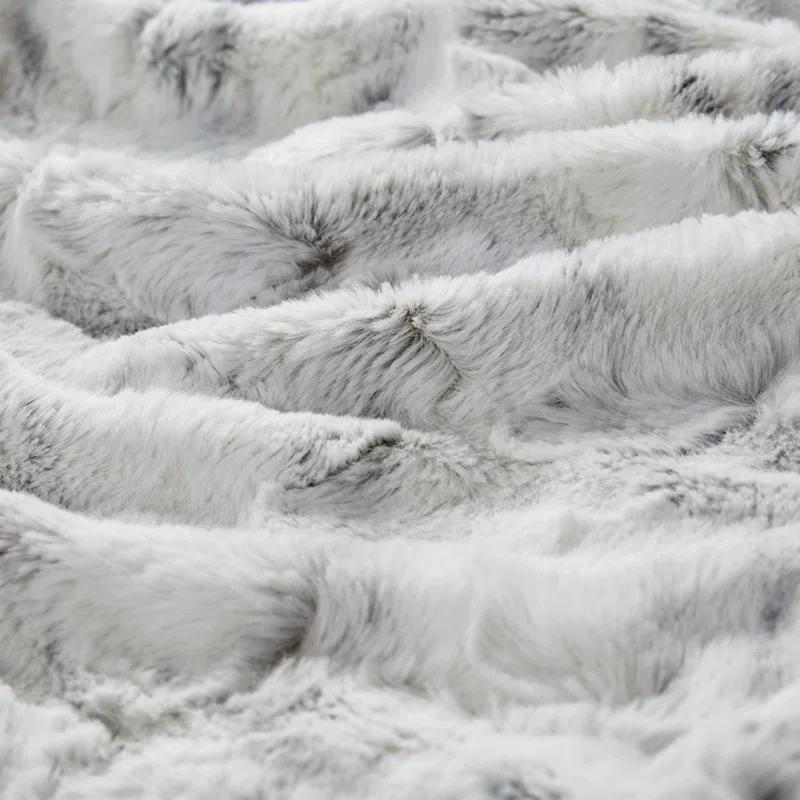 Madison Park Sachi Oversized Throw
