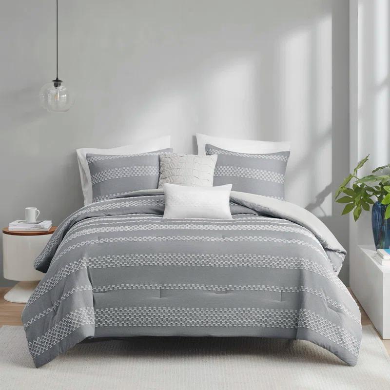 Striped 5 Piece Clipped Jacquard Comforter Set with Throw Pillows