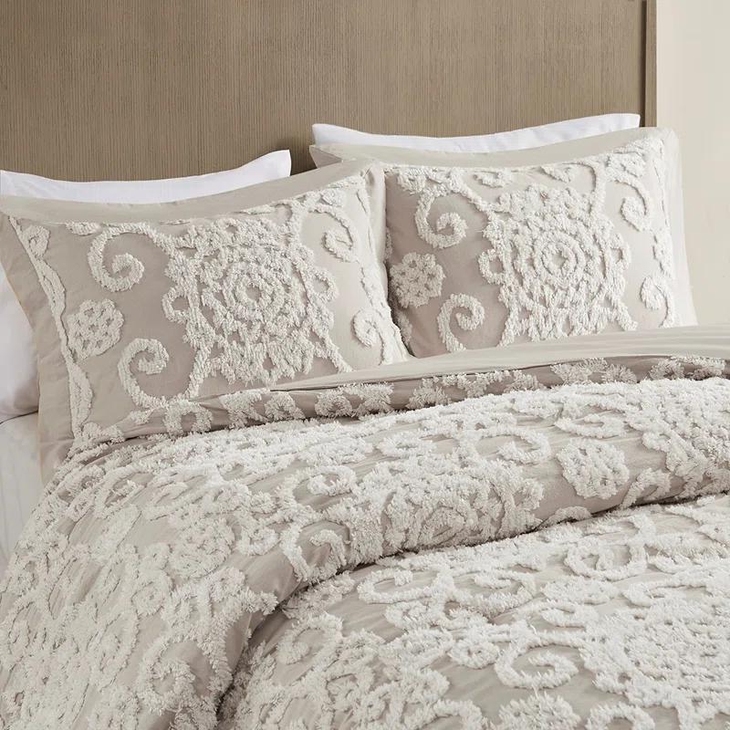 Suzanna 100% Cotton Comforter Set with Tufted Medallions