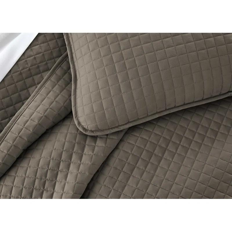 SouthShore Fine Linens Vilano Springs ® Oversized, light-weight Hotel Quality Quilt Set with matching shams