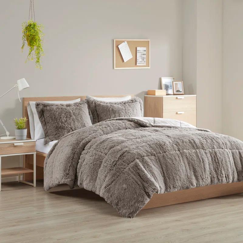 Intelligent Design Malea Shaggy Faux Fur Comforter Mini Set