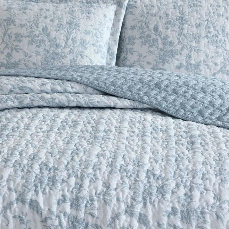 Laura Ashley Laura Ashley Amberly Seersucker Blue Quilt Set