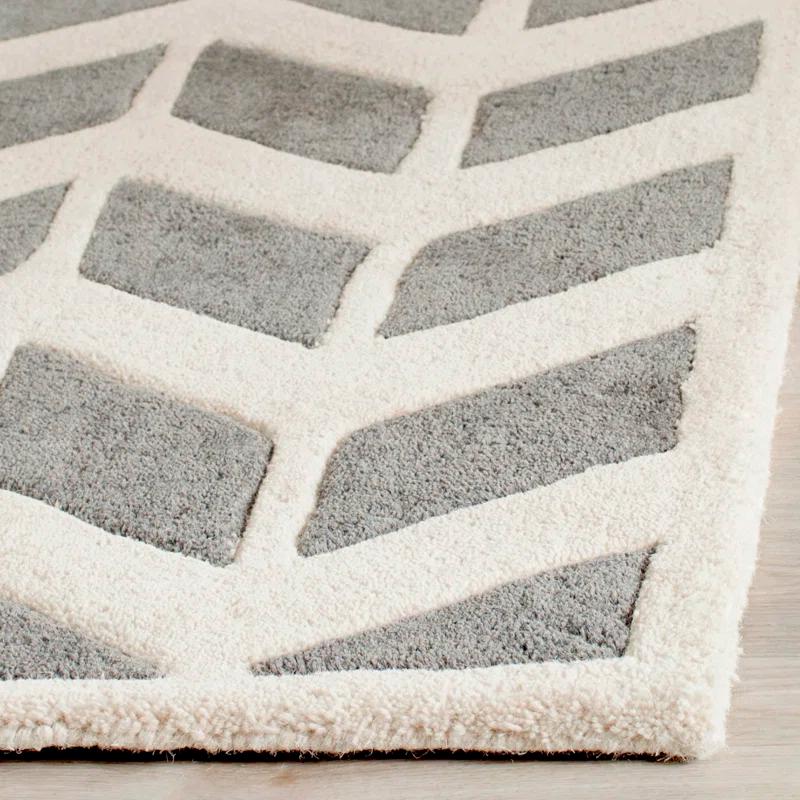 DASTINGO Chatham Hand Tufted Wool Chevron Rug