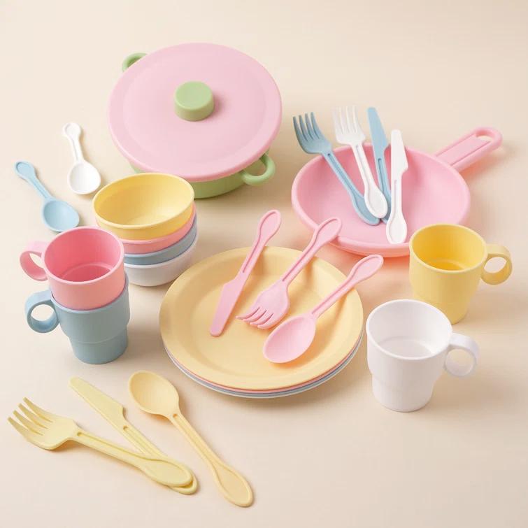 Play Dishes & Utensils Set