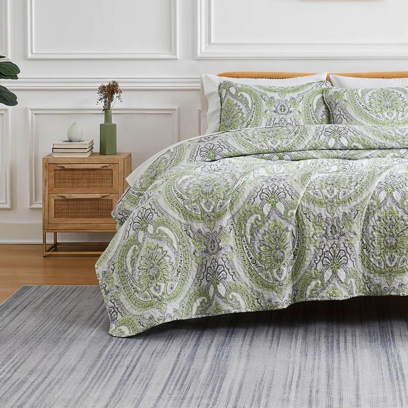 SouthShore Fine Linens Pure Melody Oversized Light-weight Paisley Quilt Set with matching shams