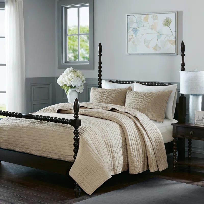 Madison Park Signature Madison Park Signature Serene 3 Piece Hand Quilted Cotton Quilt Set