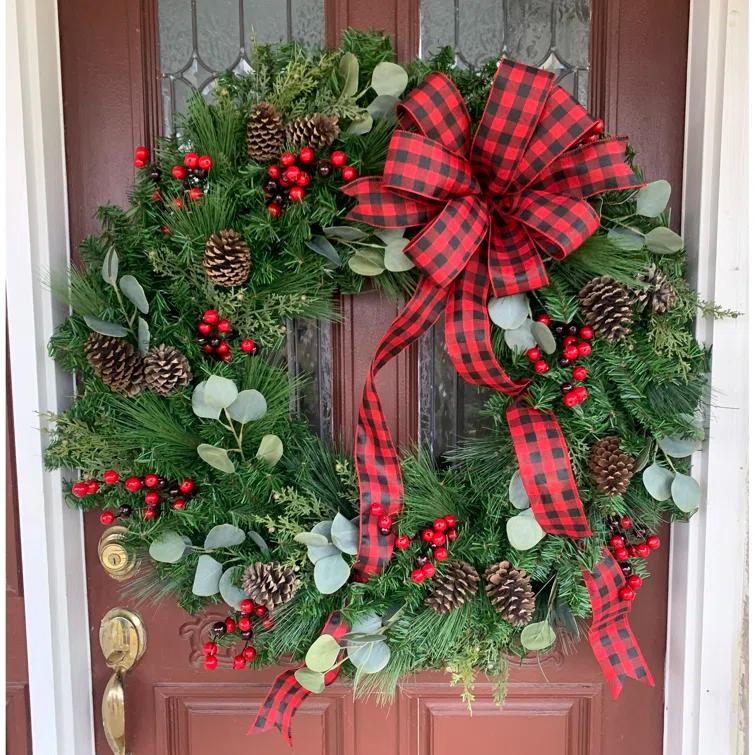 Canadian Pine Artificial Christmas Wreath Unlit