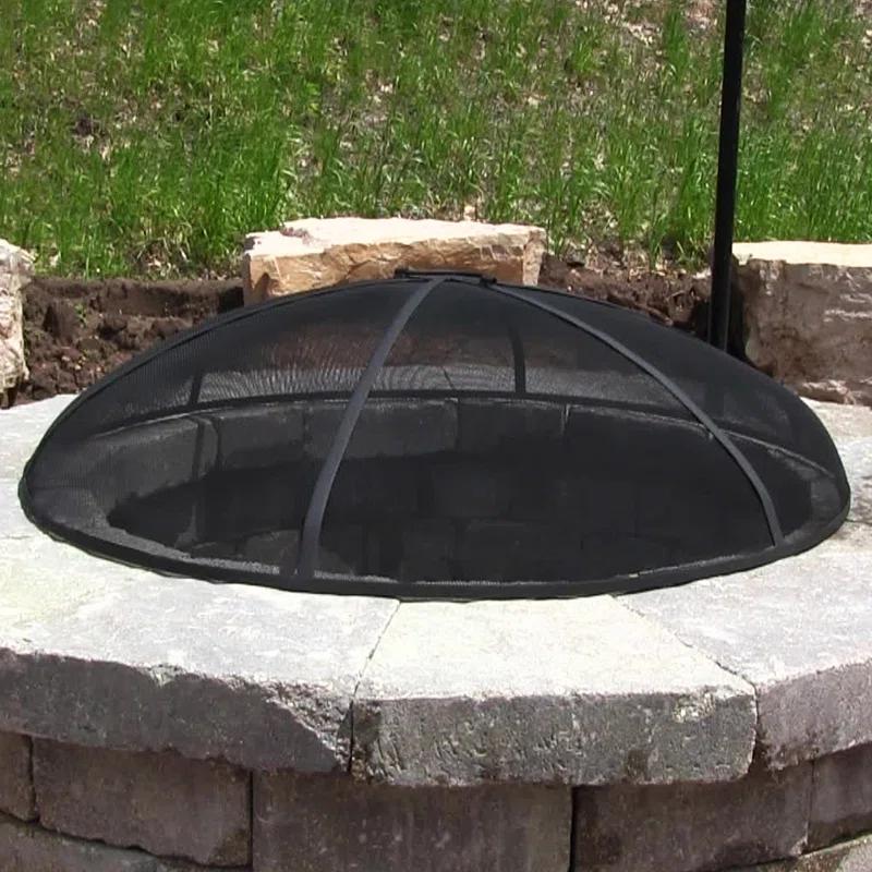 SunnyDaze Decor Heavy-Duty Round Steel Mesh Fire Pit Spark Screen with Handle