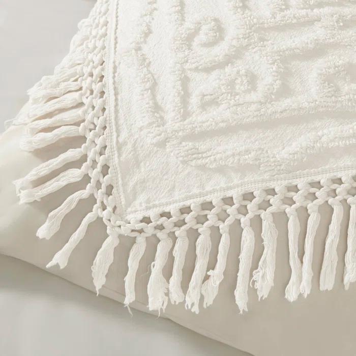 Madison Park Laetitia Tufted Chenille Cotton Medallion Fringe Coverlet Set