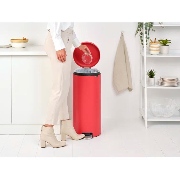 Brabantia NewIcon Step On Trash Can, 8 Gallon (30 Liter)