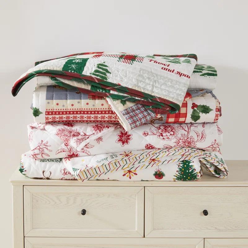 FreshFolds Vibrant & Cheerful Christmas Quilt Set