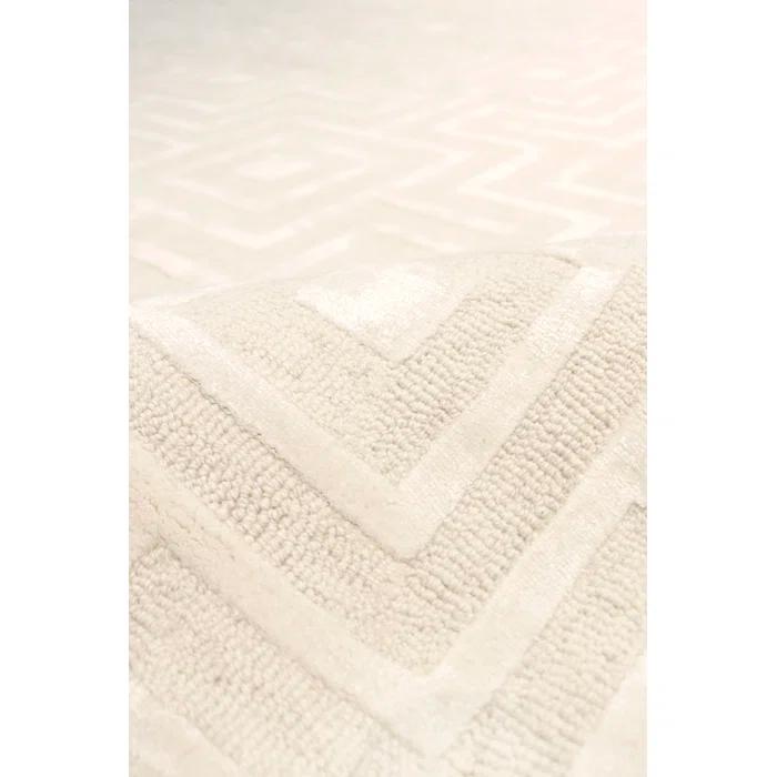 Pasargad Edgy Hand-Tufted Ivory Area Rug