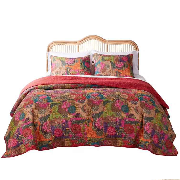 Greenland Home Fashions Jewel Boho Patchwork Print Quilt Set with Throw Pillows