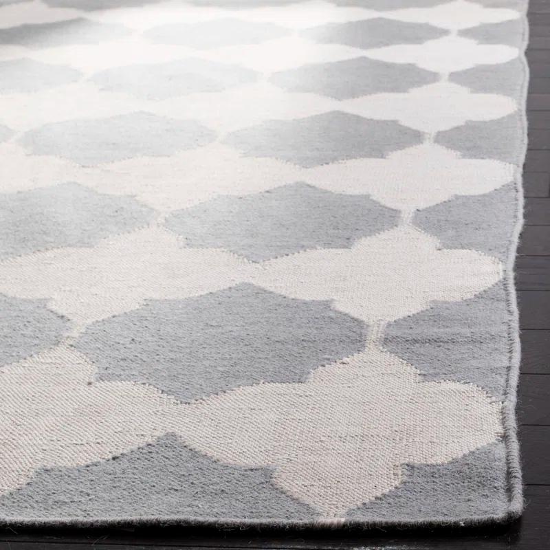 Safavieh Dhurries Hand Woven Flat Weave Banana Silk/Wool/Cotton Rug