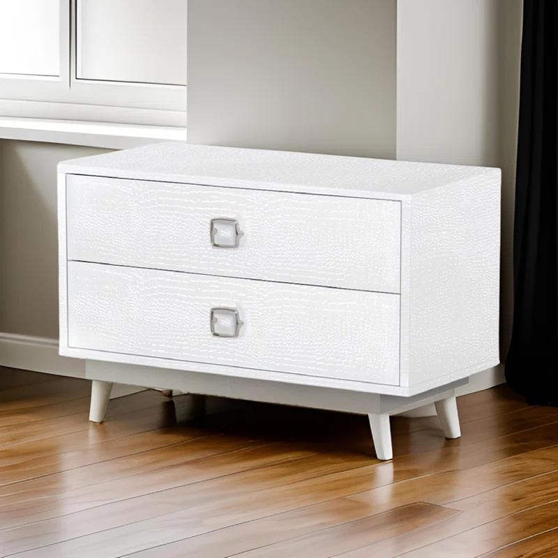 Benjara Hart 31.5'' W Solid Wood Nightstand
