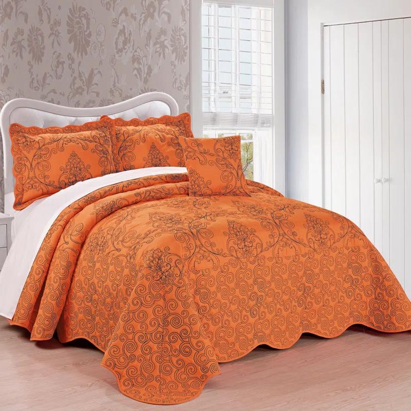 Home Soft Things Damask Embroidery Oversized 4 Piece Quilt Set