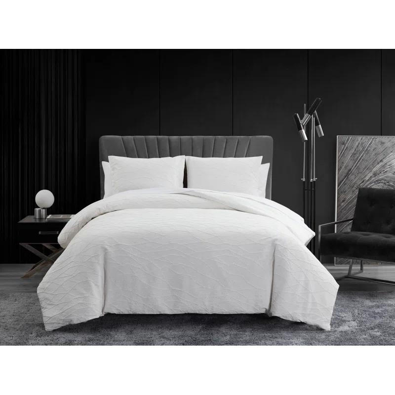 Vera Wang Vera Wang Abstract Crinkle White Comforter Set