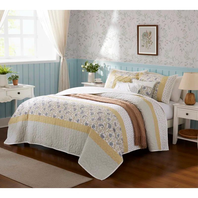 Madison Park Dawn 6 Piece Cotton Percale Quilt Set with Throw Pillows
