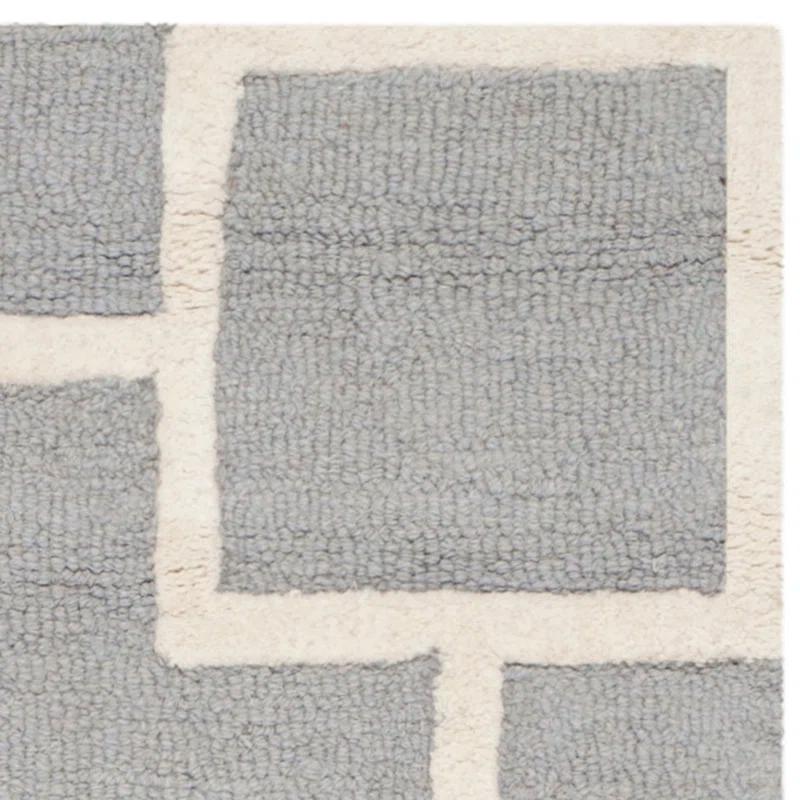 Safavieh Cambridge Hand Tufted Wool Geometric Rug