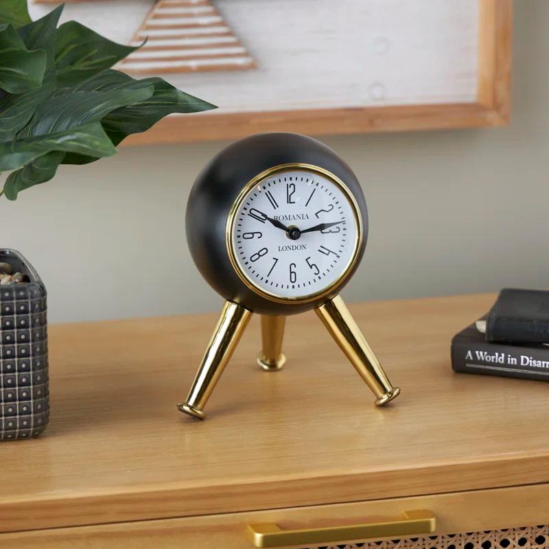 Adom Analog Metal Quartz Tabletop Clock