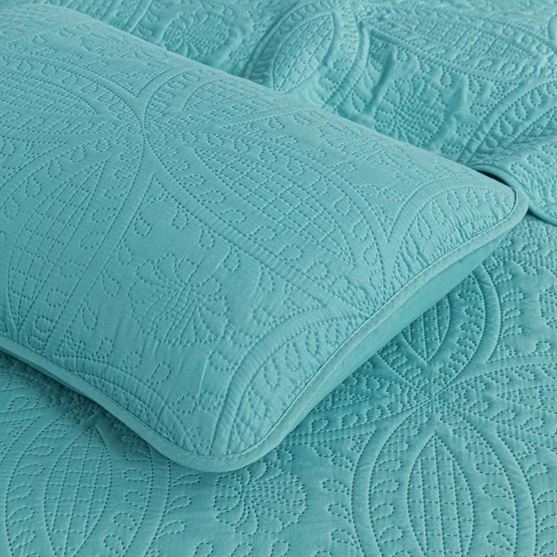 Chezmoi Collection Austin Standard Geometric Shapes Coverlet Set