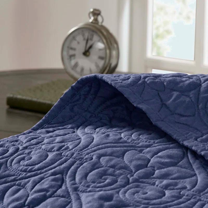Quebec Reversible Bedspread Set