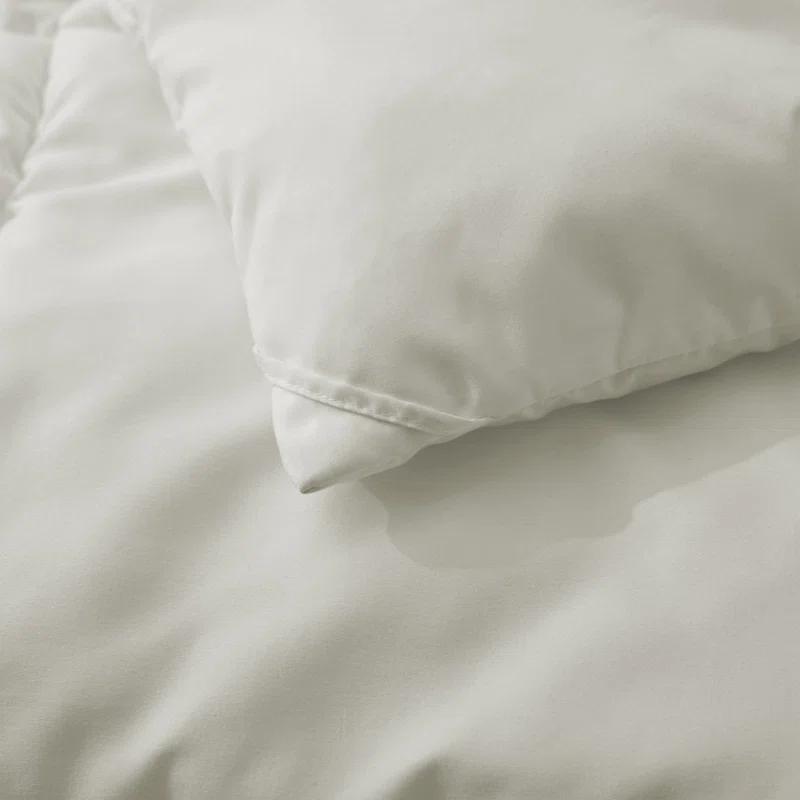 Wayfair Sleep Lightweight Down Alternative Comforter