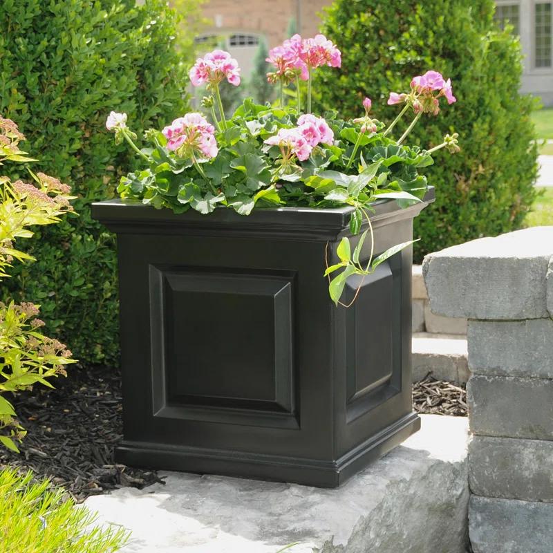 Nantucket Square Resin Planter Box with Water Reservoir