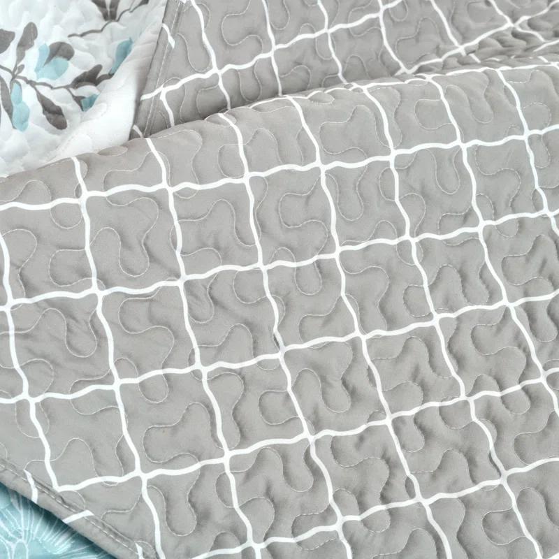 Lush Decor Aprile Microfiber Reversible Traditional 3 Piece Quilt Set