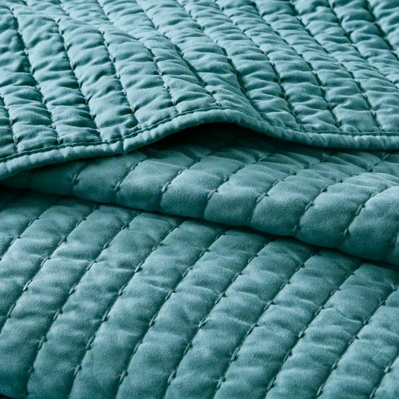 Madison Park Barwick Reversible Solid 3 Piece Quilt Set