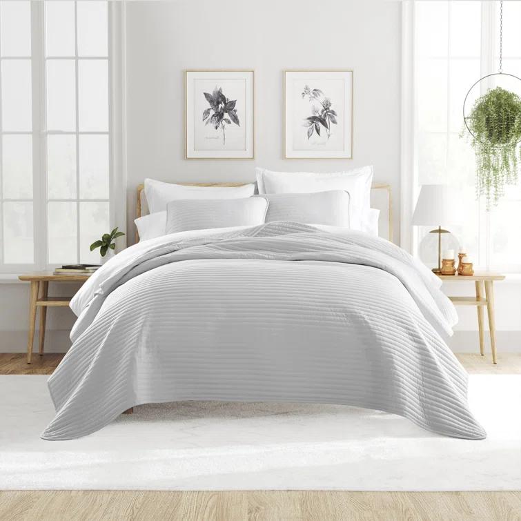 Becky Cameron Becky Cameron Lightweight All Season Stripe Stitch Quilt Set with Shams