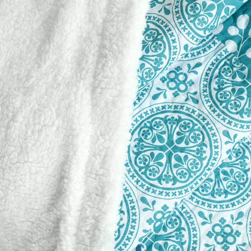 Lush Decor Gyeong Throw