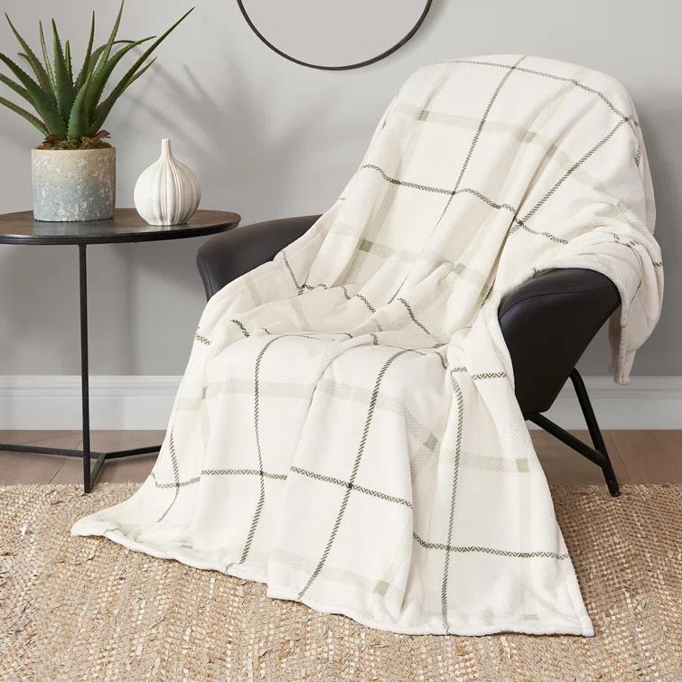 Lucky Brand Lucky Brand Palmdale Reversible Plush & Cozy Thow Blankets - 50" x 70"